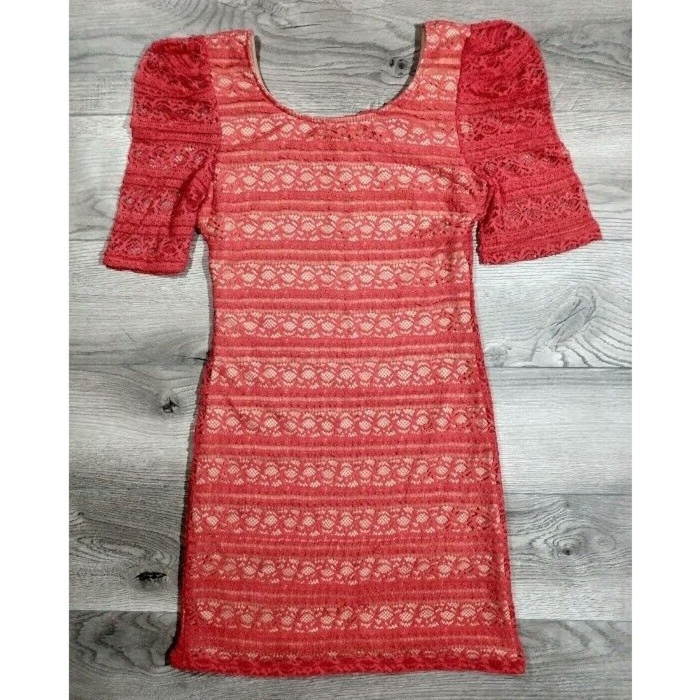 Liberty Love Dress Juniors Size Medium Stretch Lace Lined Short Sleeve